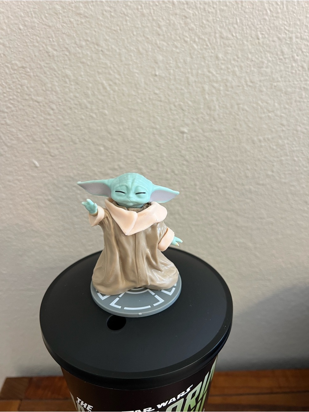 Mandalorian & Grogu Hover Pram Popcorn Bucket, Topper Cup, "This is The Way" Tin - Picture 9 of 16